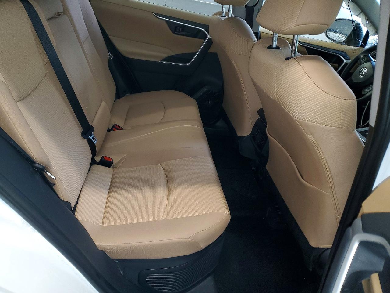 2025 Toyota Rav4 Le - zdjęcie 11