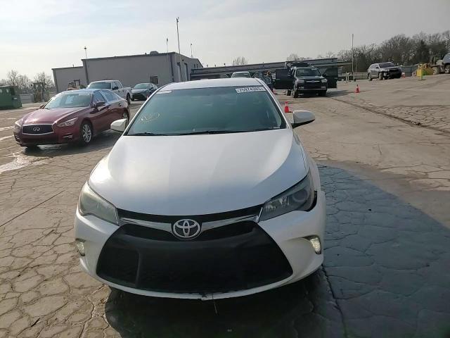 2016 Toyota Camry Le - zdjęcie 13