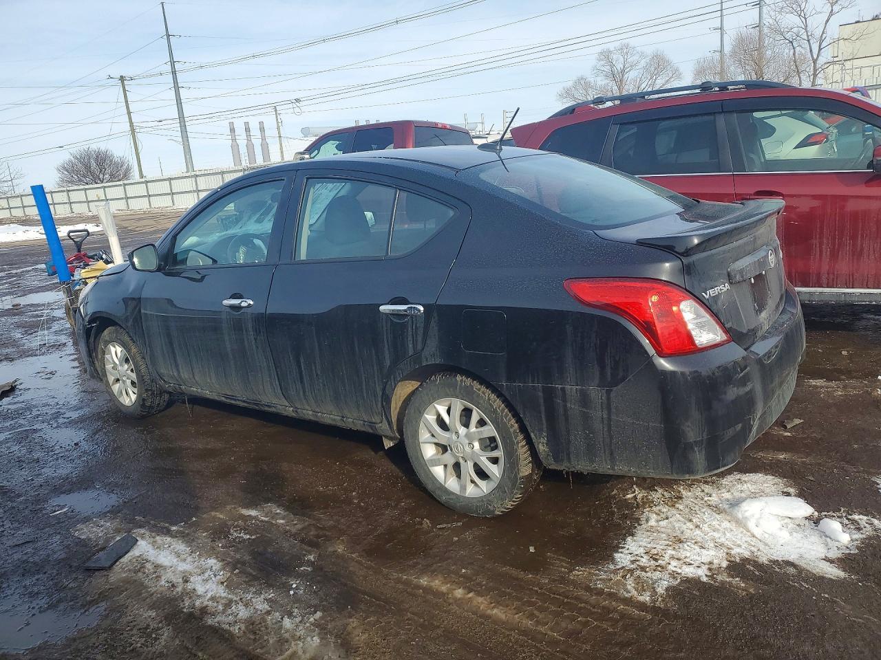 2018 Nissan Versa S - zdjęcie 2