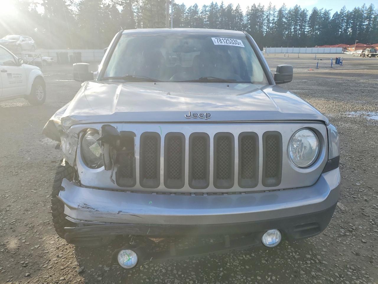 2016 Jeep Patriot Latitude - zdjęcie 5
