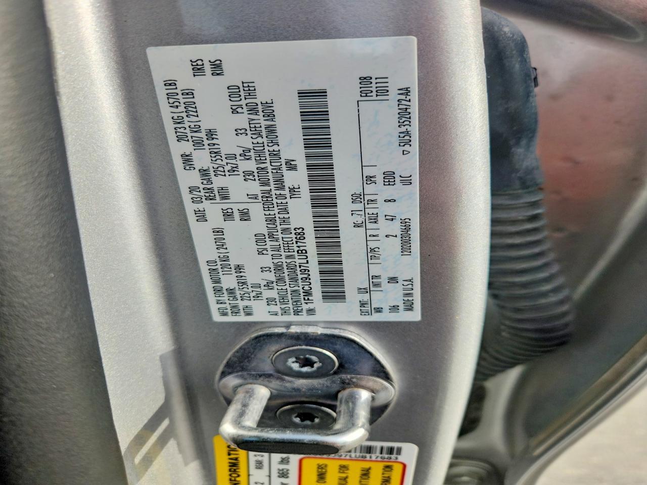 2020 Ford Escape Titanium - zdjęcie 13