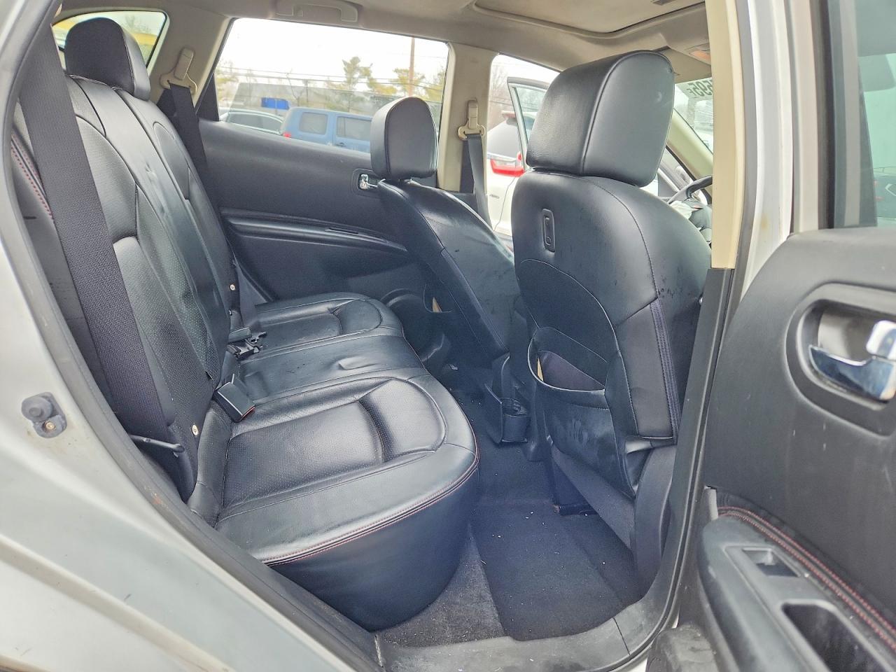 2013 Nissan Rogue S - zdjęcie 10