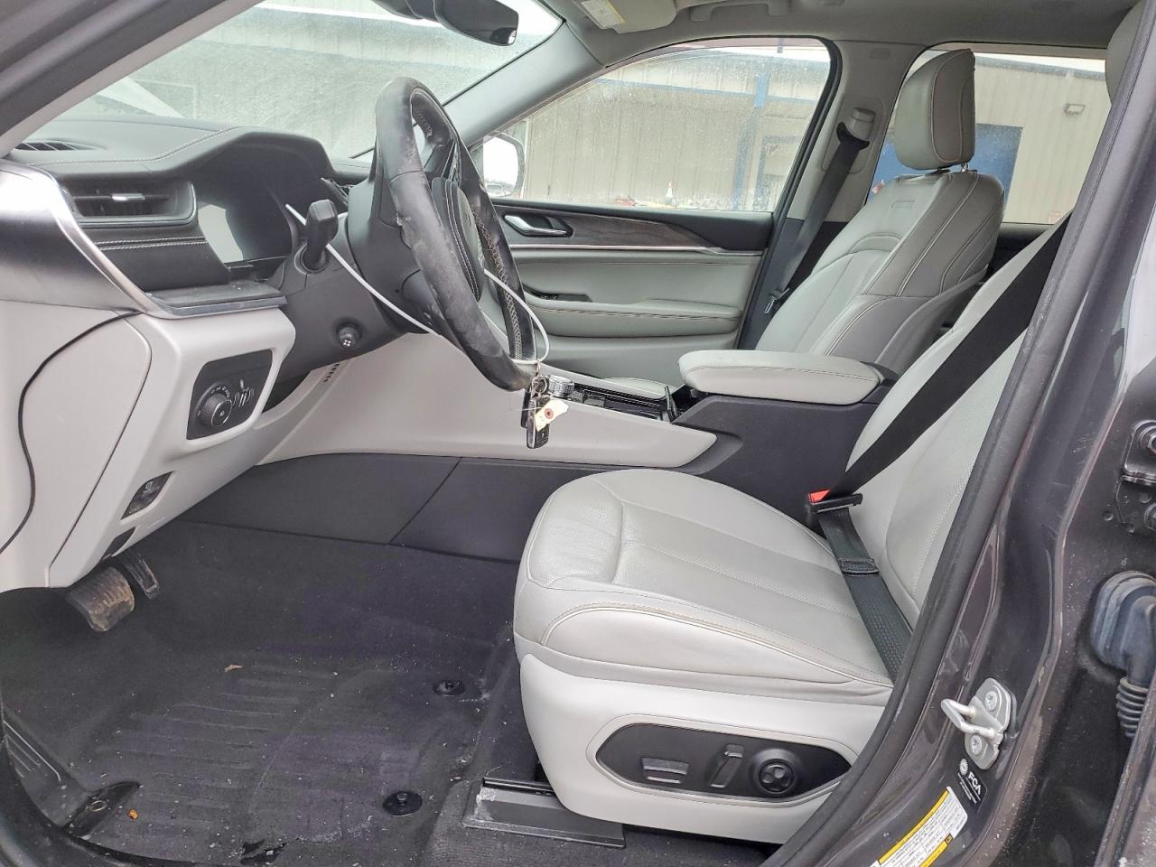 2021 Jeep Grand Cherokee L Overland - zdjęcie 7