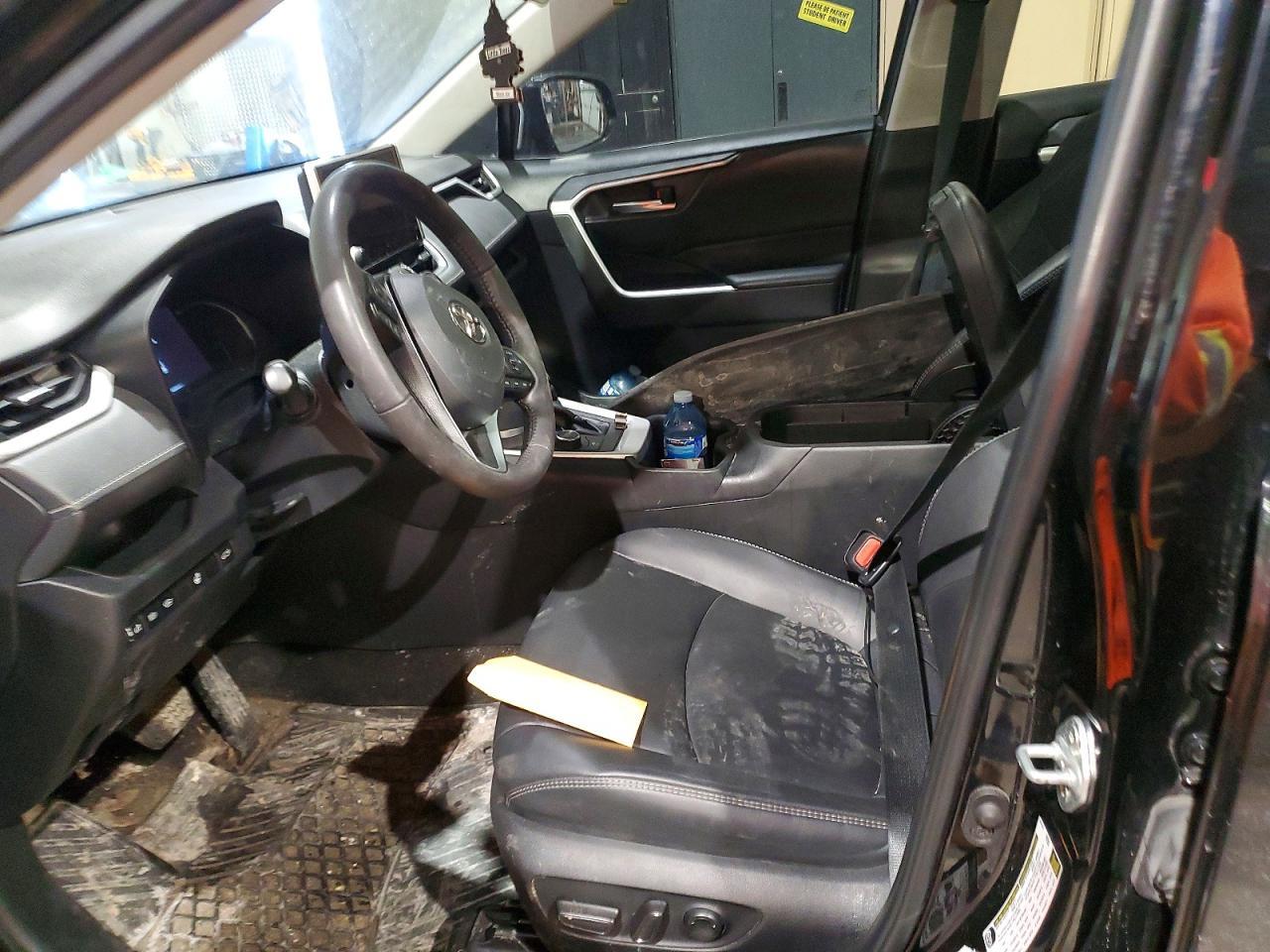 2023 Toyota Rav4 Xle - zdjęcie 7