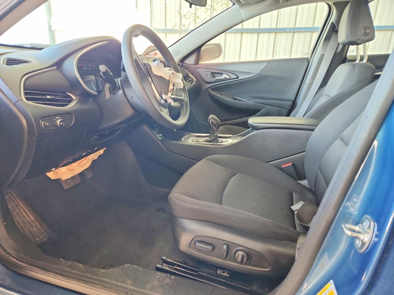 2025 Chevrolet Malibu Lt - zdjęcie 7