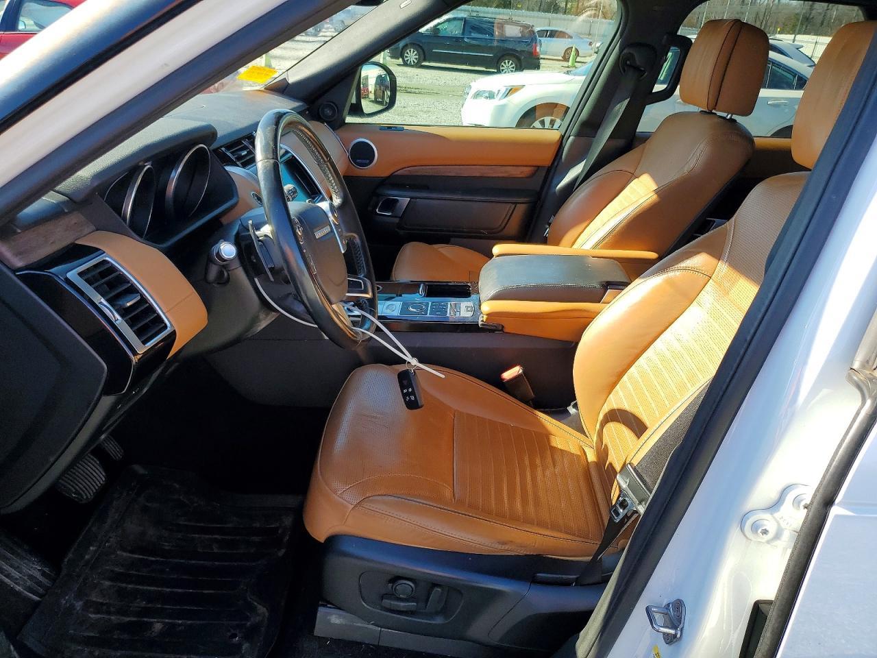 2017 Land Rover Discovery Hse Luxury - zdjęcie 7