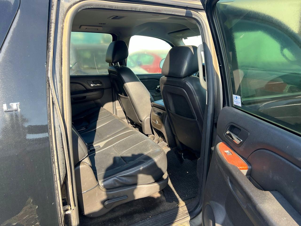 2014 Chevrolet Suburban C1500 Lt - zdjęcie 6