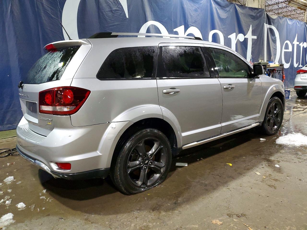 2019 Dodge Journey Crossroad - zdjęcie 3