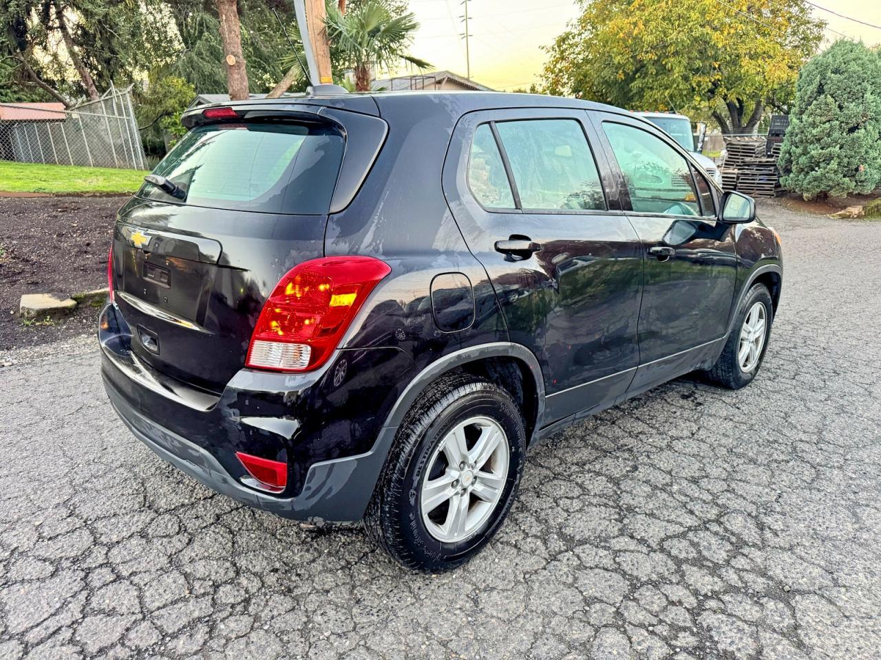 2020 Chevrolet Trax Ls - zdjęcie 4