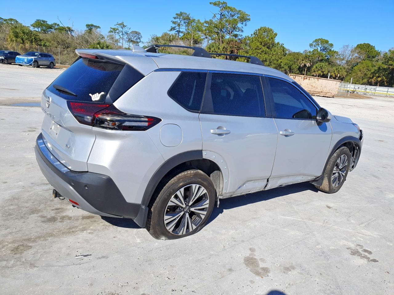 2023 Nissan Rogue Sv - zdjęcie 3