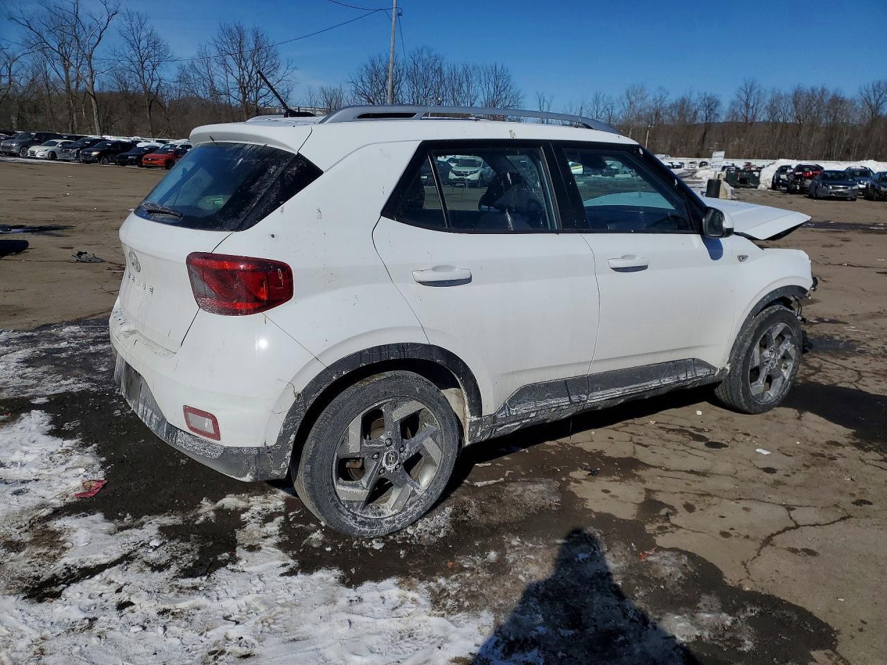 2023 Hyundai Venue Sel - zdjęcie 3