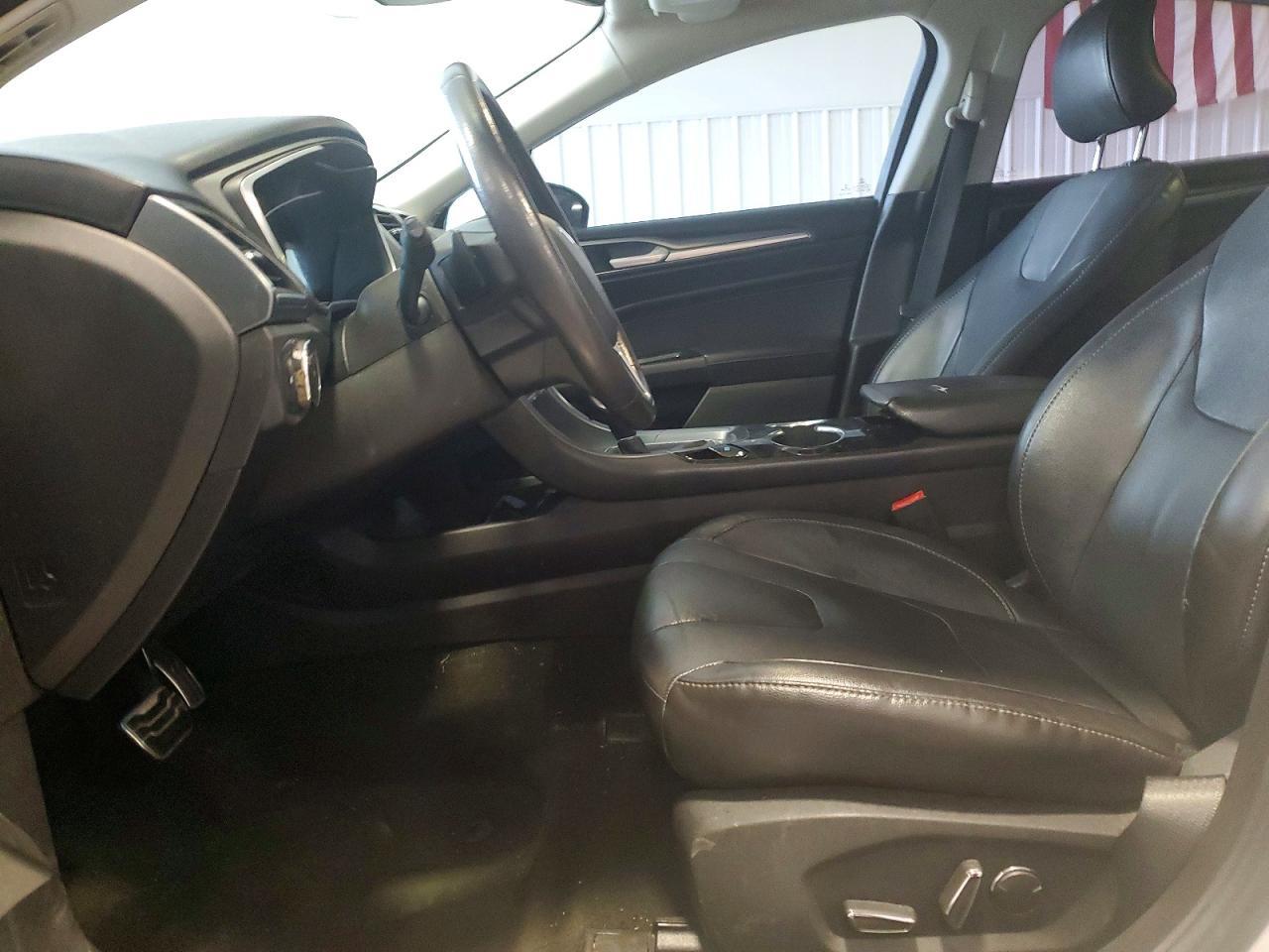 2016 Ford Fusion Titanium - zdjęcie 7