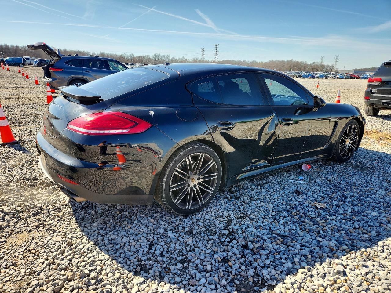 2016 Porsche Panamera 2 - zdjęcie 3