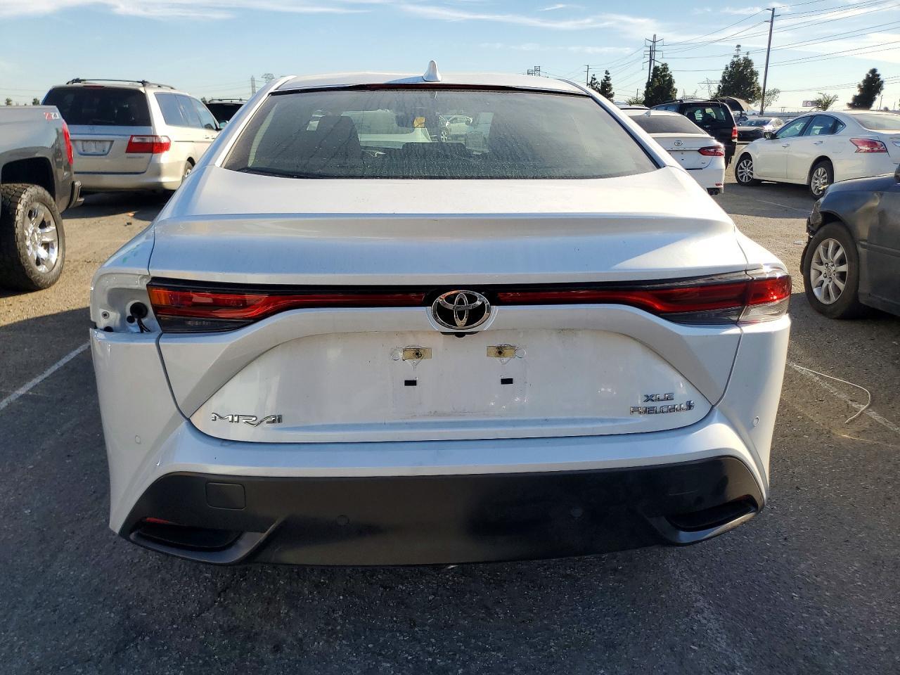 2023 Toyota Mirai Xle - zdjęcie 6