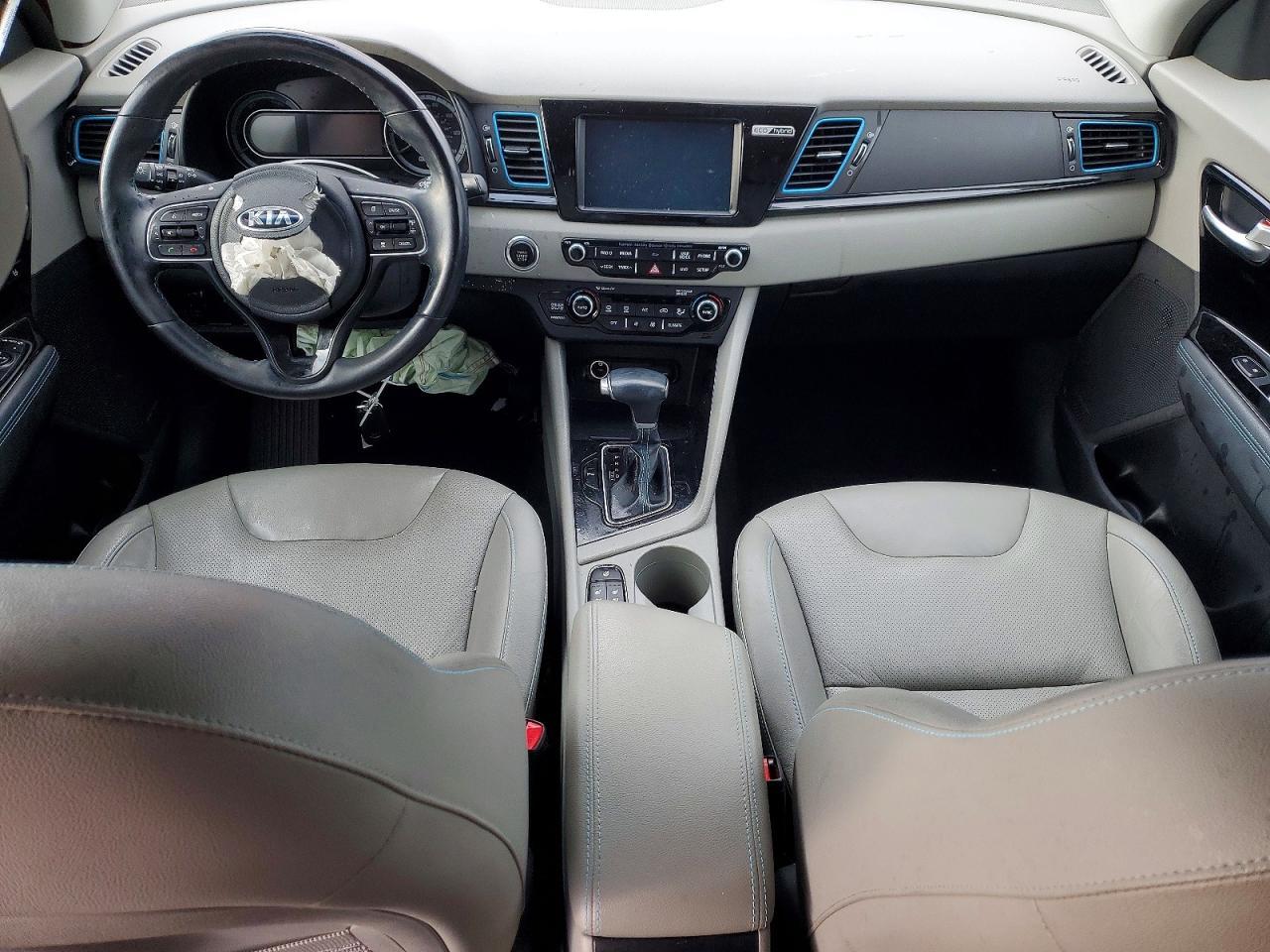 2018 Kia Niro Touring - zdjęcie 8