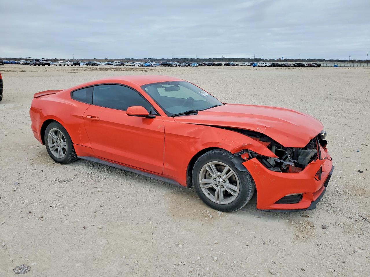 2016 Ford Mustang - zdjęcie 4