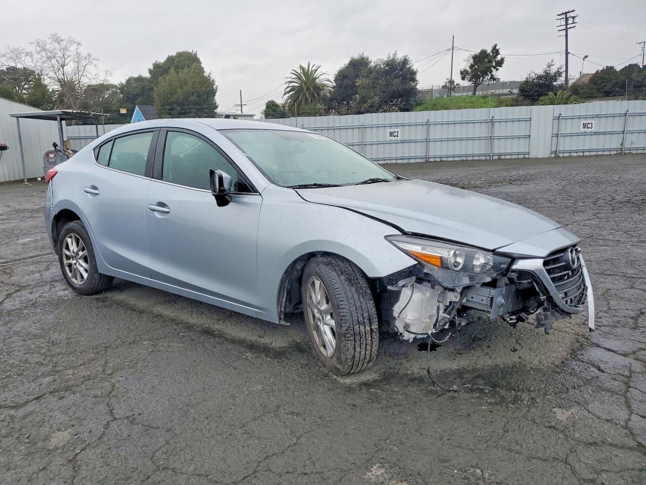 2017 Mazda 3 Sport - zdjęcie 4