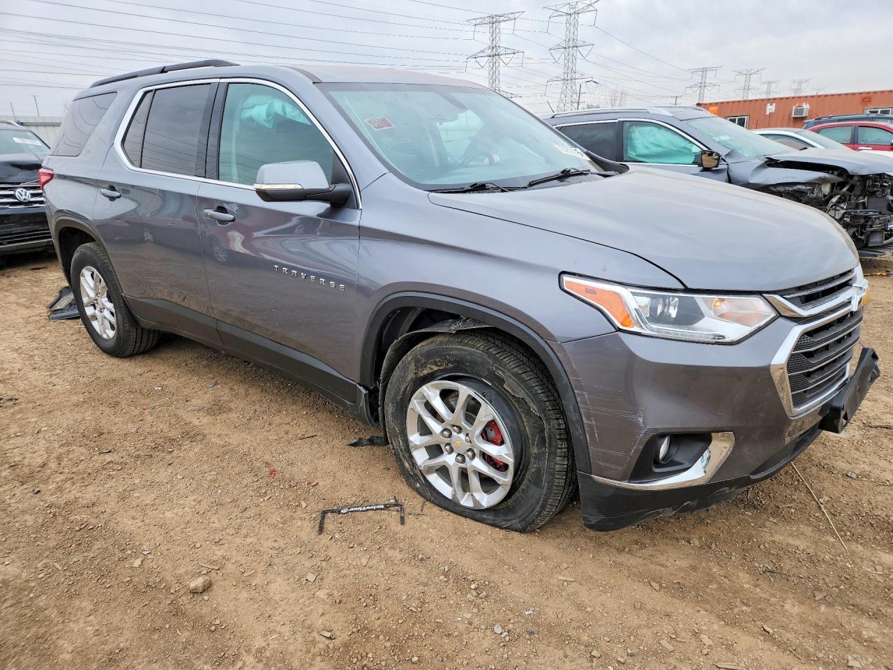 2021 Chevrolet Traverse Lt - zdjęcie 4