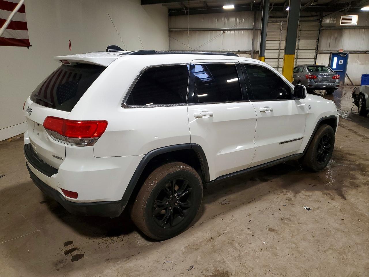 2017 Jeep Grand Cherokee Laredo - zdjęcie 3