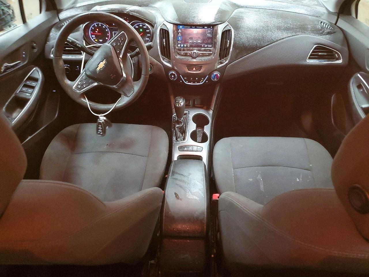 2019 Chevrolet Cruze Lt - zdjęcie 8