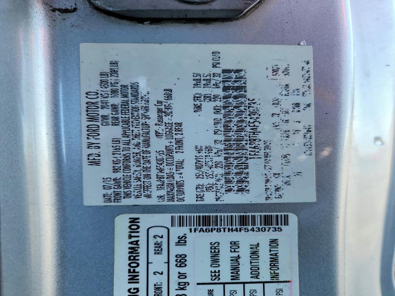 2015 Ford Mustang - zdjęcie 12