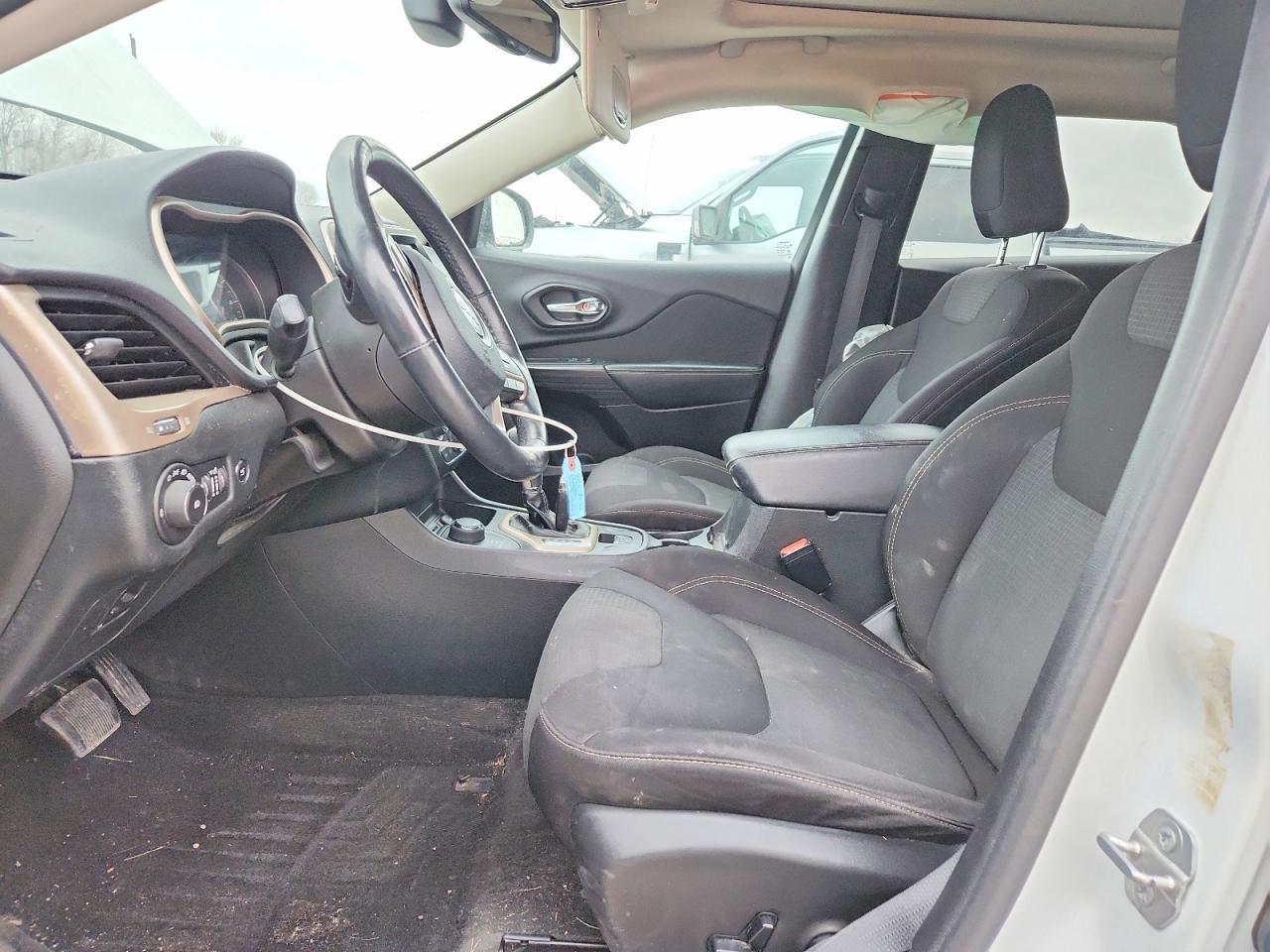 2015 Jeep Cherokee Latitude - zdjęcie 7