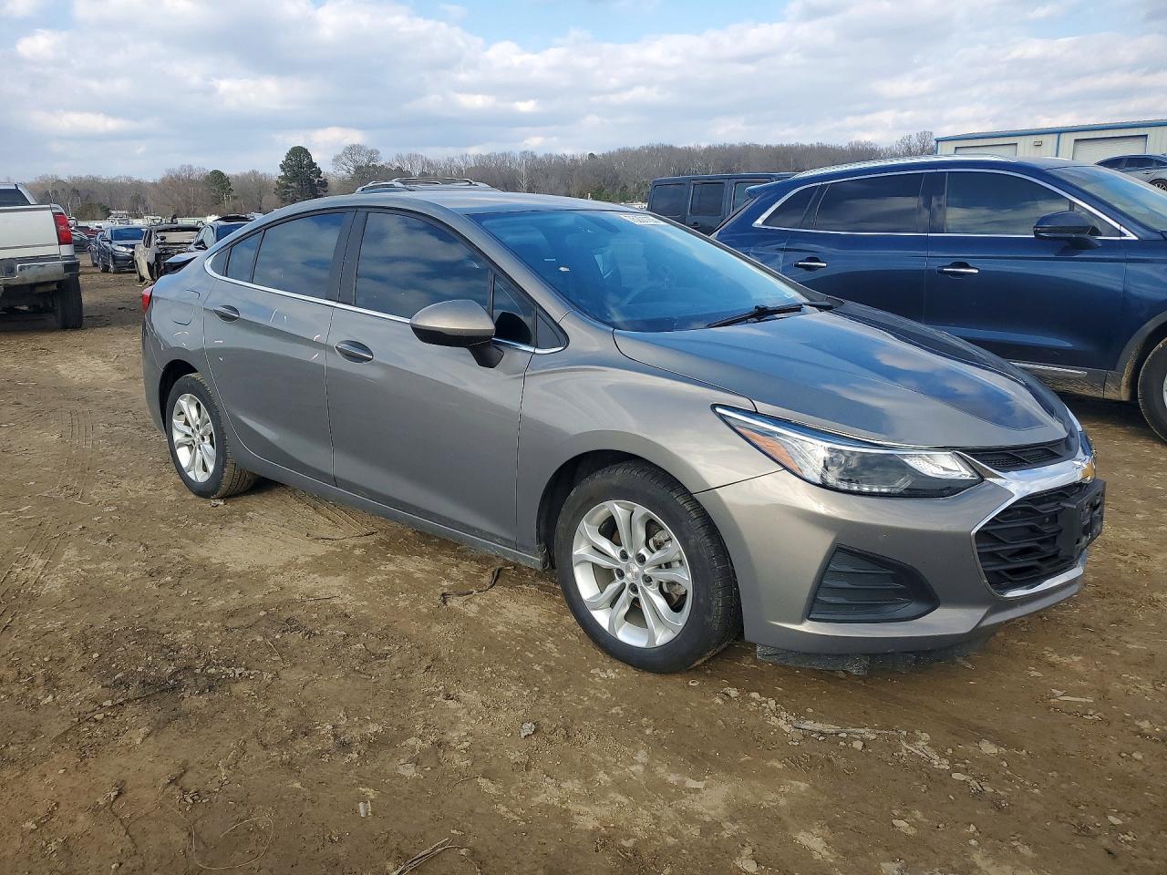 2019 Chevrolet Cruze Lt - zdjęcie 4