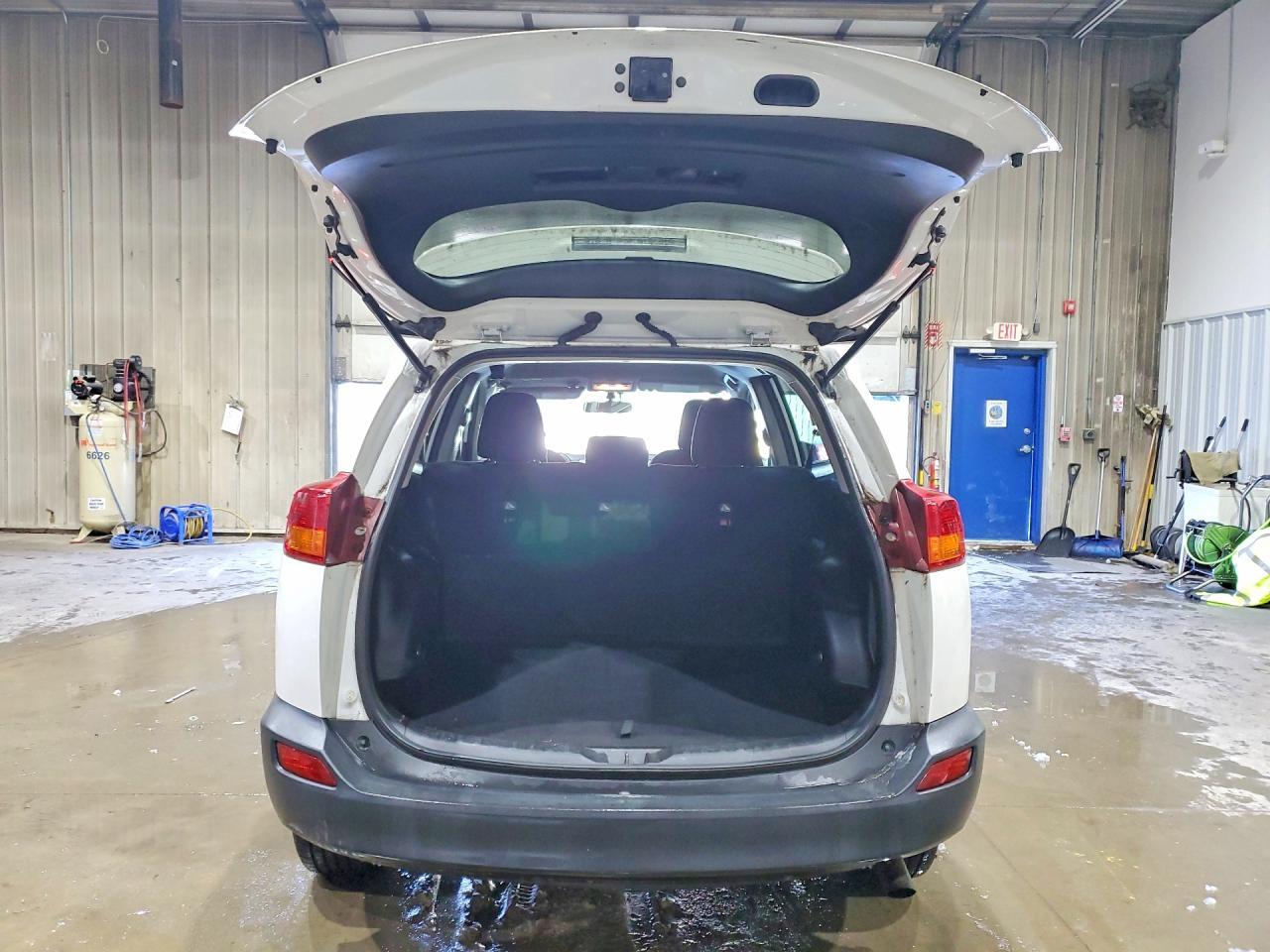 2015 Toyota Rav4 Le - zdjęcie 6