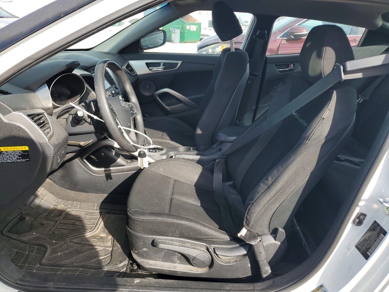 2016 Hyundai Veloster - zdjęcie 7