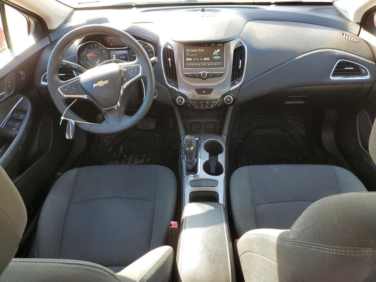 2017 Chevrolet Cruze Lt - zdjęcie 8