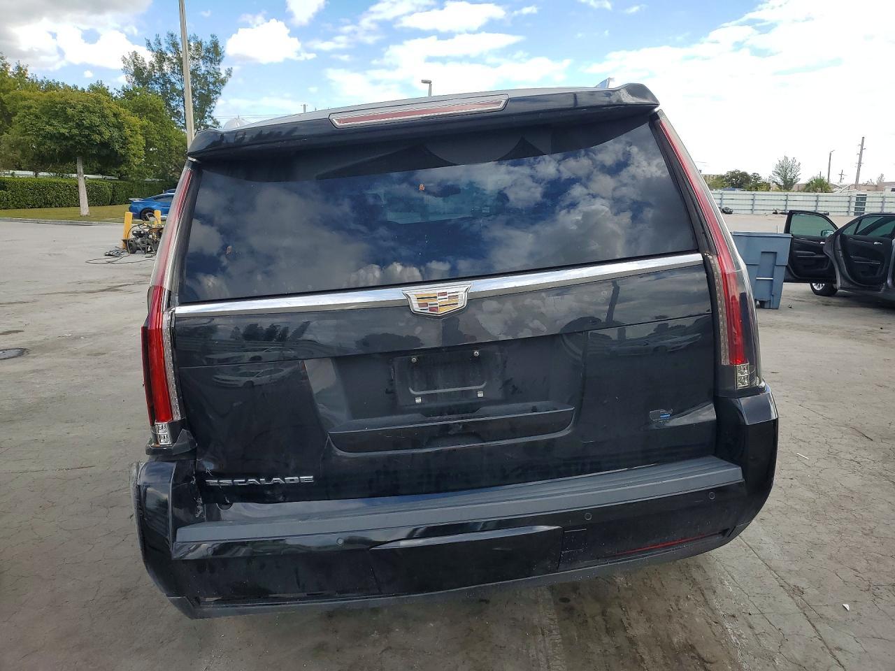 2019 Cadillac Escalade - zdjęcie 6