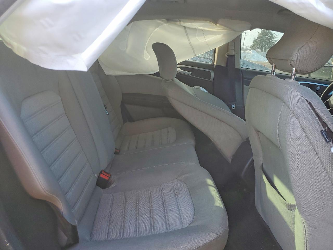 2019 Ford Fusion S - zdjęcie 10