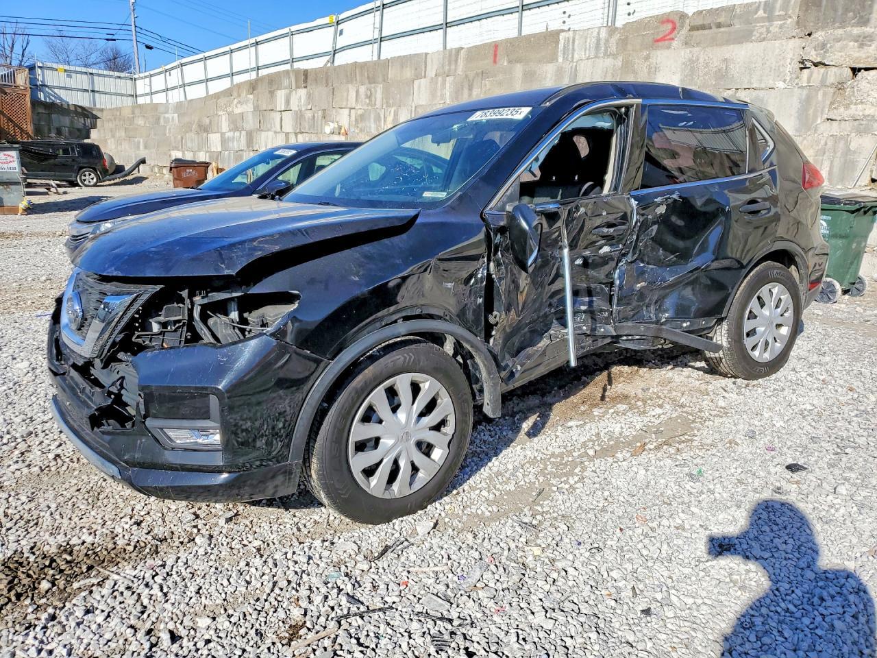 2017 Nissan Rogue S - zdjęcie główne