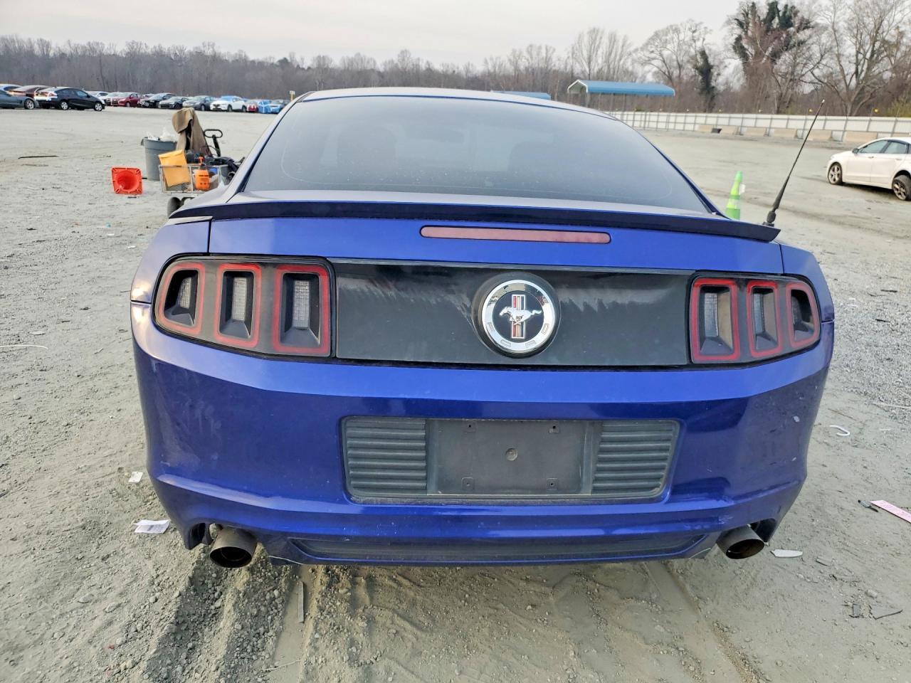 2014 Ford Mustang - zdjęcie 6