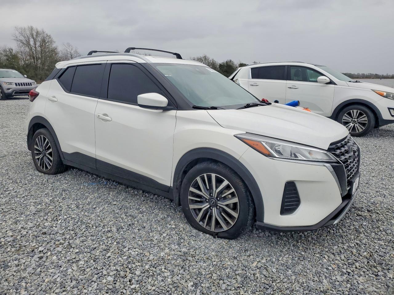 2023 Nissan Kicks Sv - zdjęcie 4