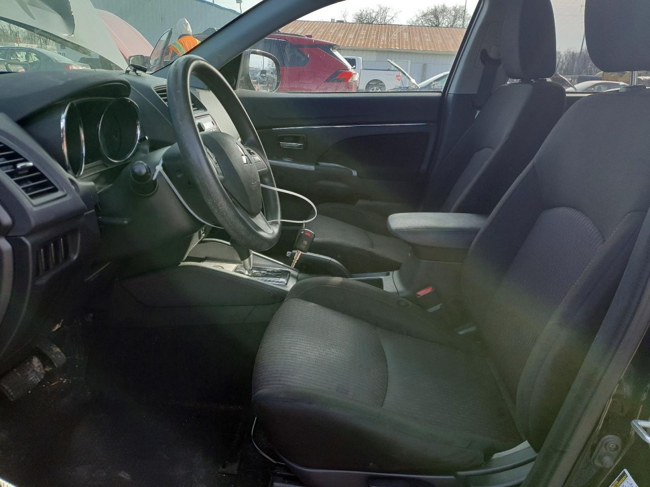 2019 Mitsubishi Outlander Sport Es - zdjęcie 7