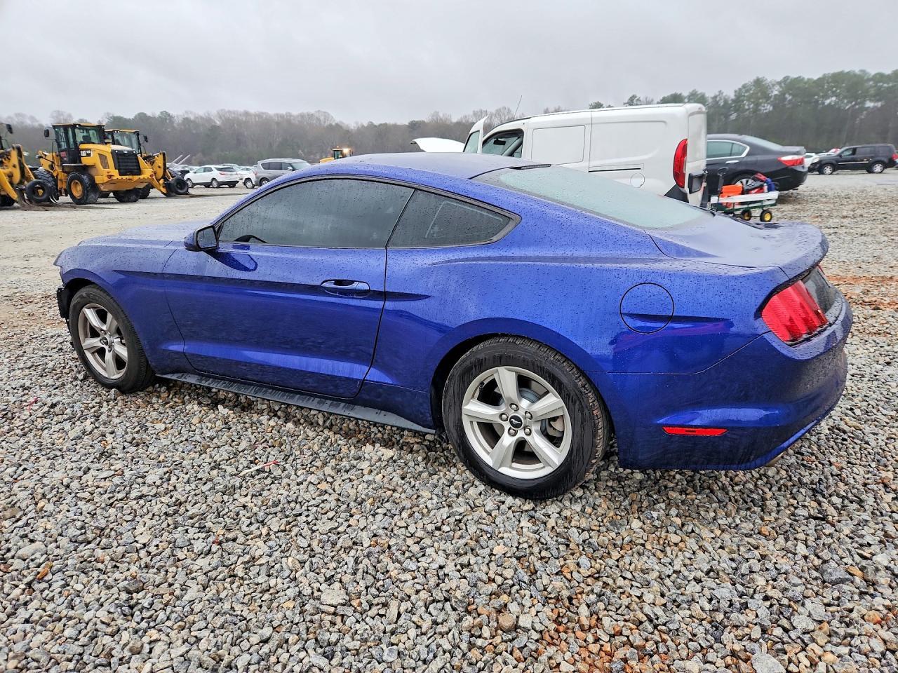 2015 Ford Mustang - zdjęcie 2