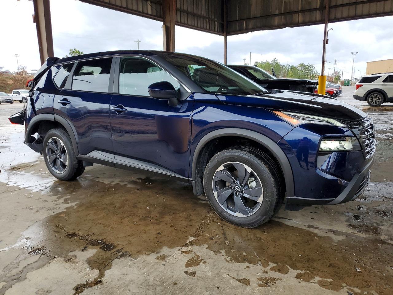 2025 Nissan Rogue Sv - zdjęcie 4