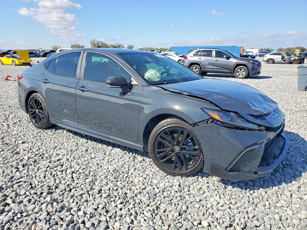 2026 Toyota Camry Xse - zdjęcie 4