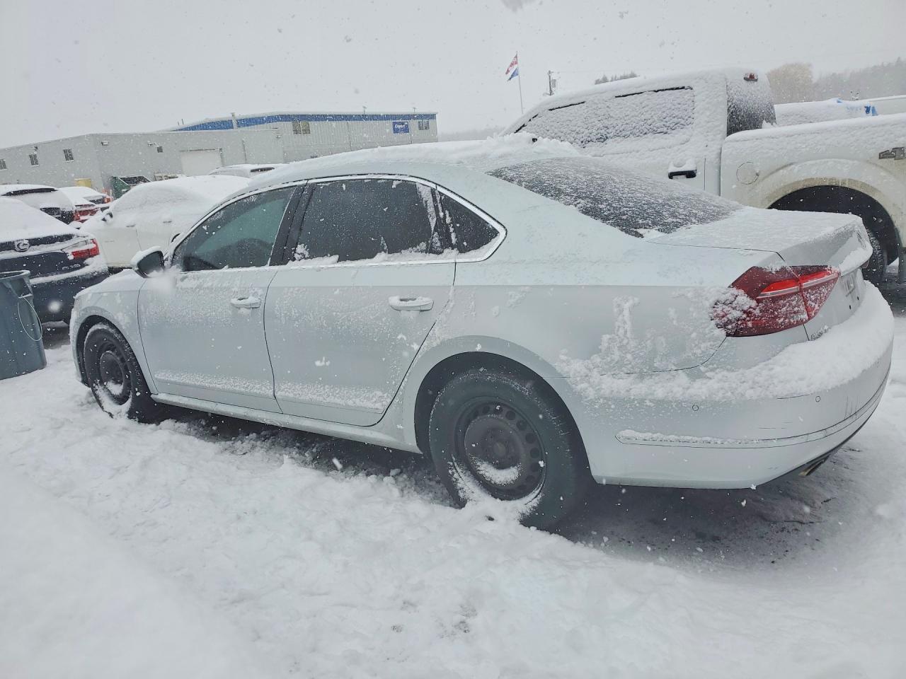 2017 Volkswagen Passat Se - zdjęcie 2