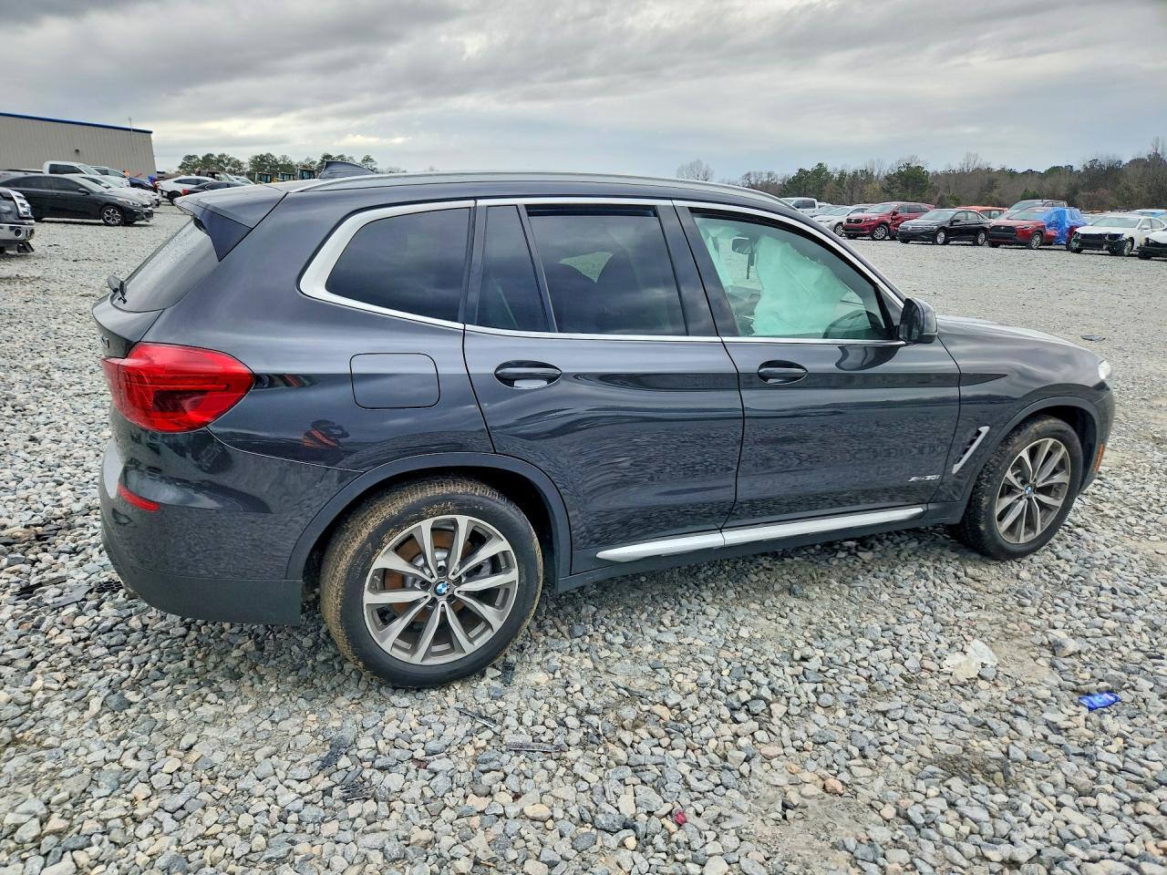2018 BMW X3 xDrive30I - zdjęcie 3