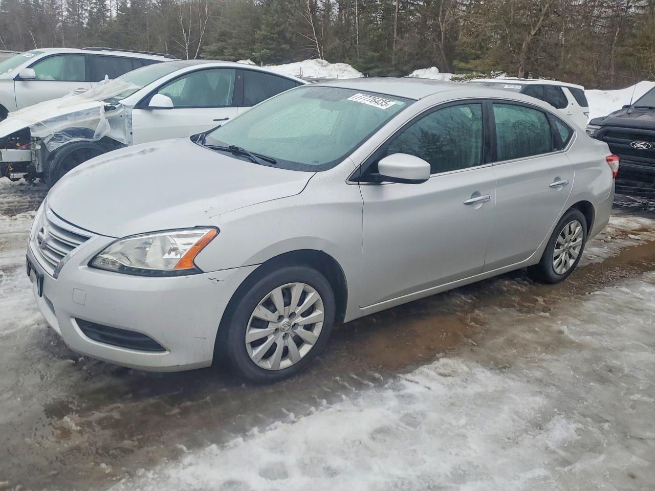 2014 Nissan Sentra S - zdjęcie główne