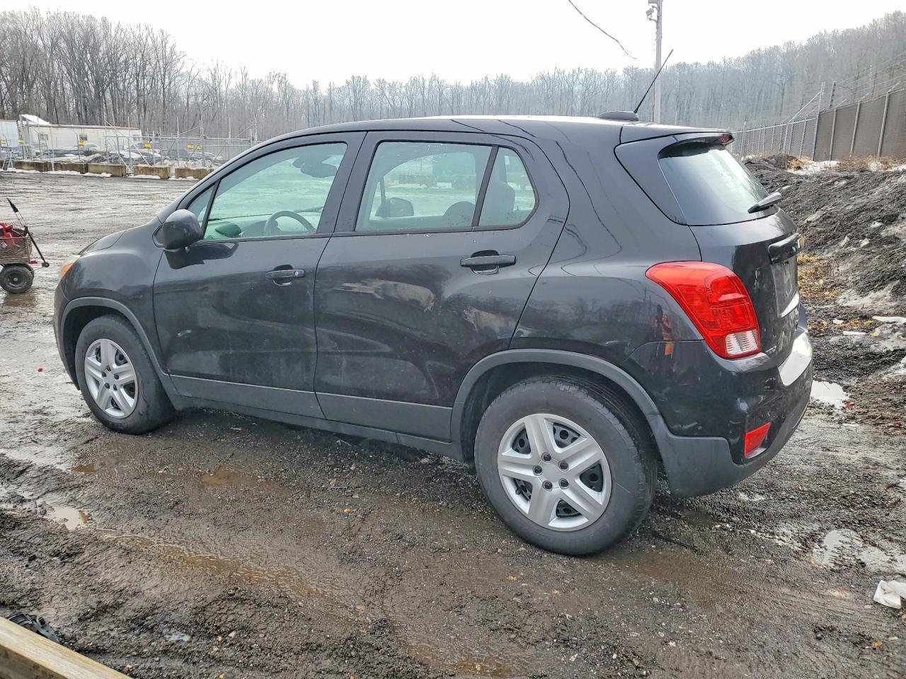 2017 Chevrolet Trax Ls - zdjęcie 2