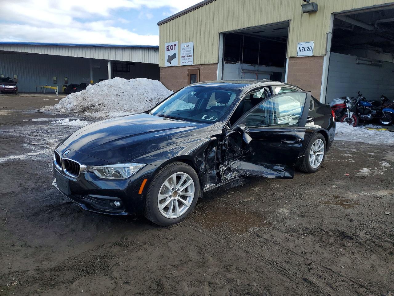 2018 BMW 320 Xi - zdjęcie główne