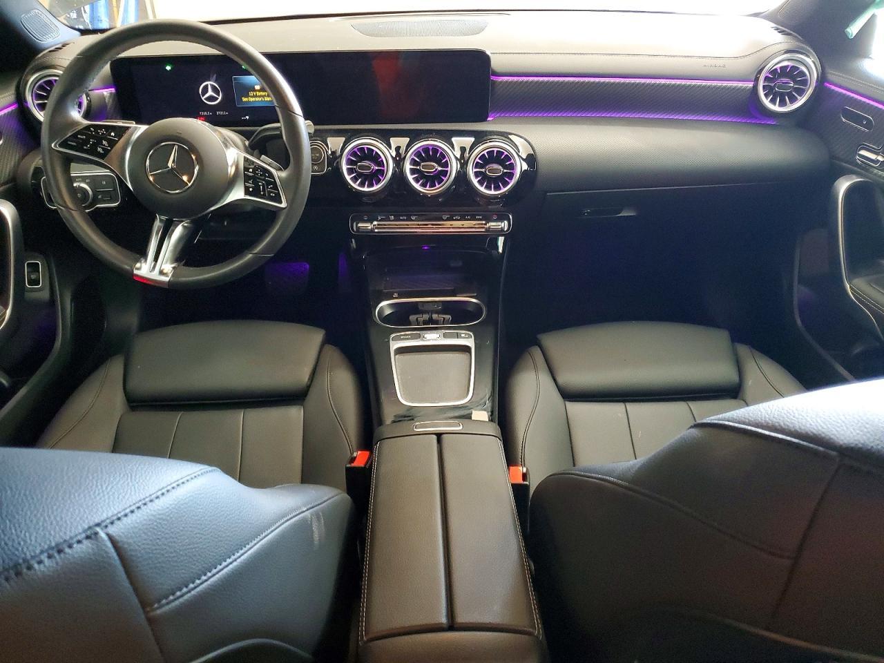 2025 Mercedes-Benz Cla 250 - zdjęcie 8