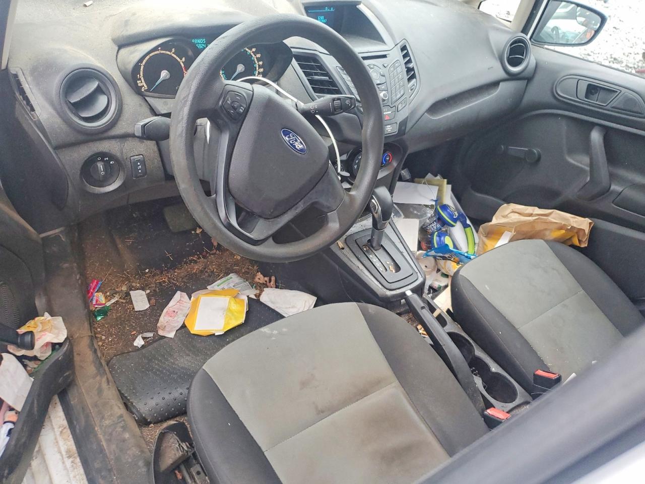 2017 Ford Fiesta S - zdjęcie 8