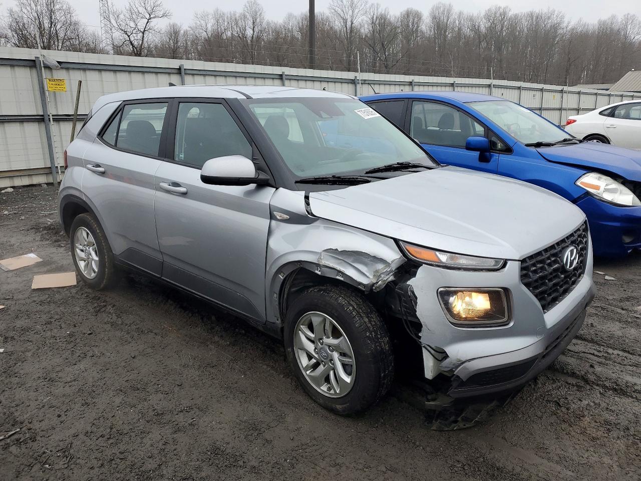 2021 Hyundai Venue Se - zdjęcie 4