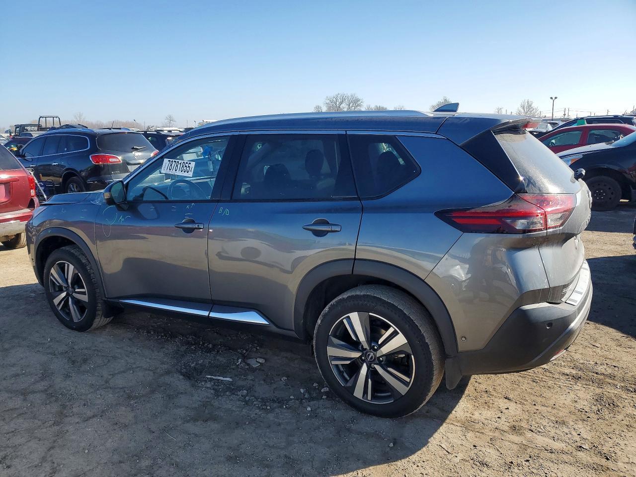 2022 Nissan Rogue Sl - zdjęcie 2