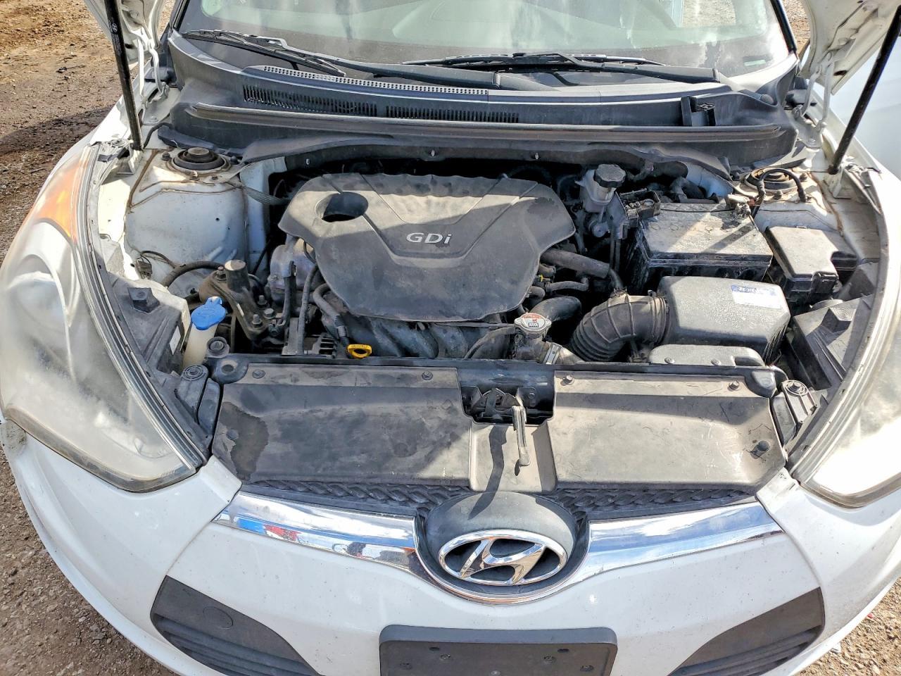 2016 Hyundai Veloster - zdjęcie 11