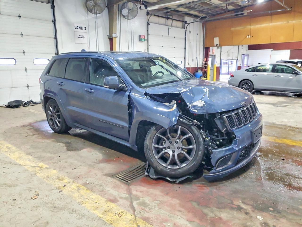2021 Jeep Grand Cherokee Overland - zdjęcie 4